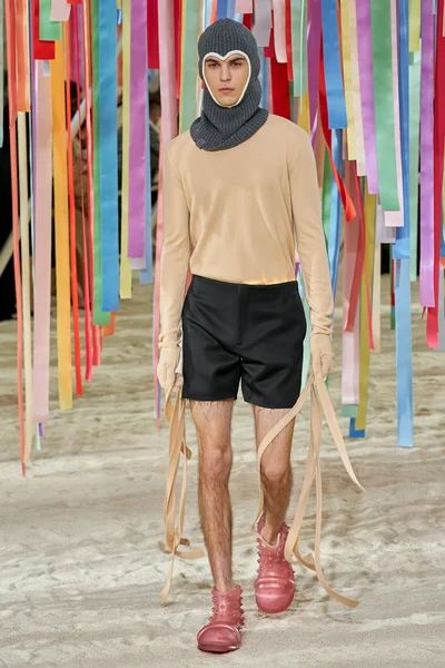 Look 33